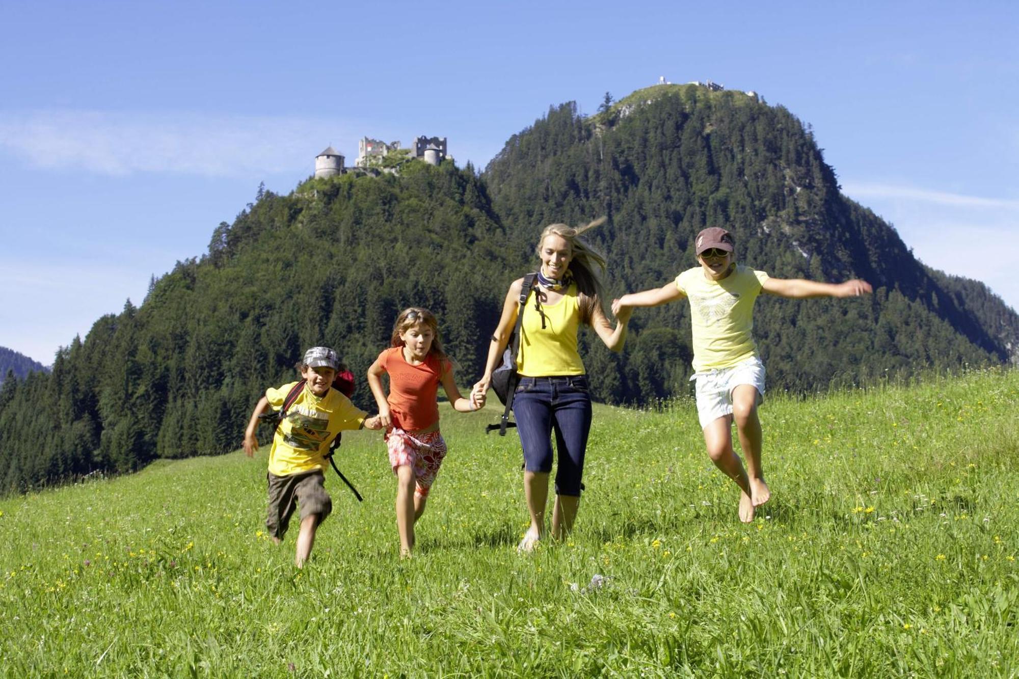 Naturparkhotel Florence Weissenbach am Lech Ngoại thất bức ảnh